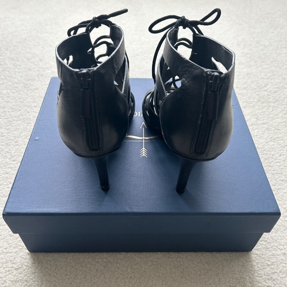 POUR LA VICTOIRE Camila Leather Sandals - Picture 8 of 9